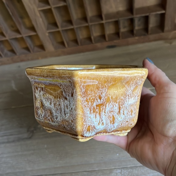 VTG Haegar Small Planter - Picture 5 of 9